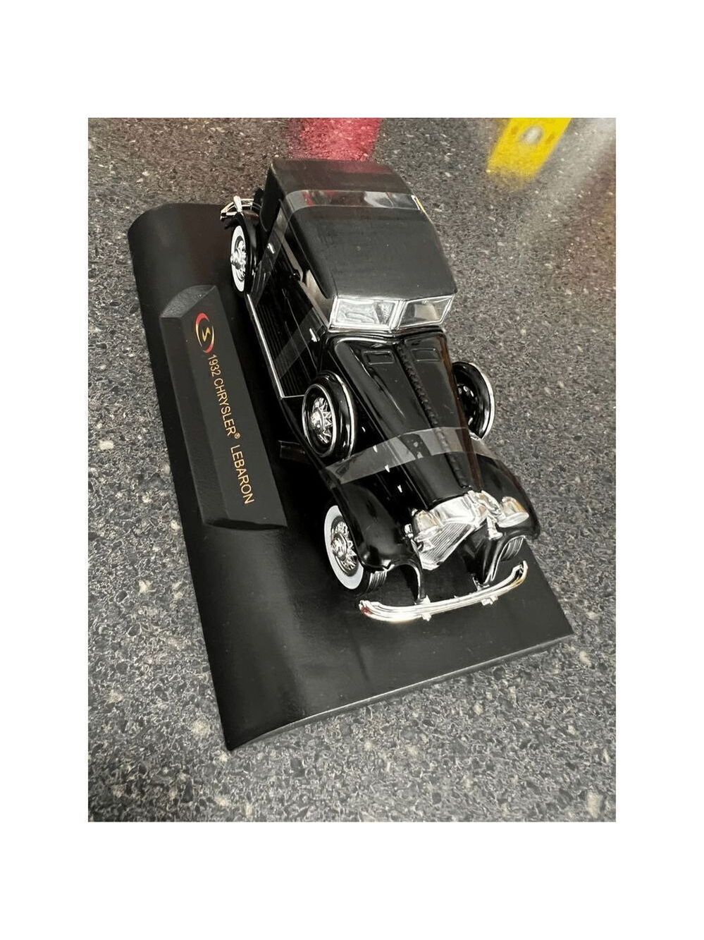 1932 Chrysler Lebaron  Car Model - Picture 8 of 10